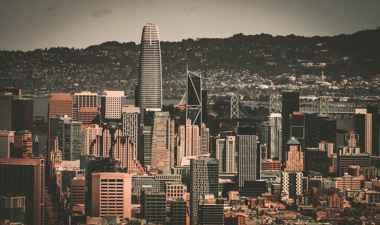 弗里克谈巴萨伤病危机，18岁库巴西创西甲传球纪录