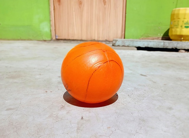 湖人117-119告负，球员评价：3人出色，3人合格，3人失常.